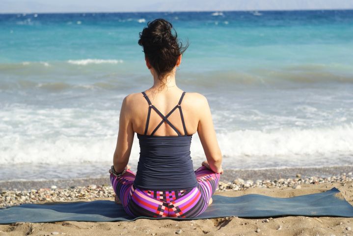 yoga bord de mer